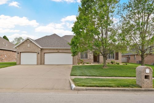 2742 E Chinkapin Lane, Springfield, MO, 65804 | Card Image