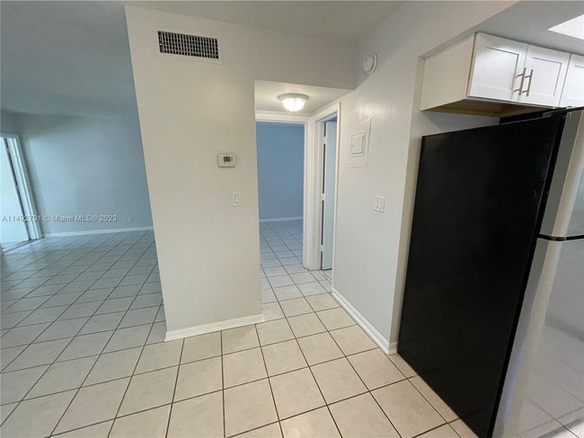2 - 2616 Ne 14 Ave, Condo with 1 bedrooms, 1 bathrooms and null parking in Wilton Manors FL | Image 8