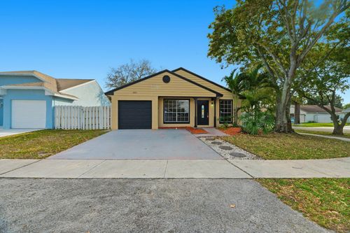 8666 Sw 14th St, Pembroke Pines, FL, 33025-3391 | Card Image
