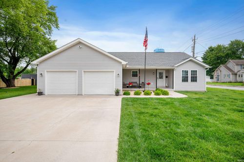 284 E Silver St, Knightstown, IN, 46148-1057 | Card Image