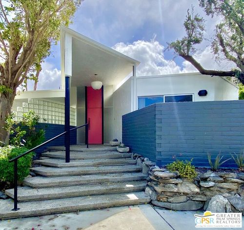 345 W Crestview Dr, Palm Springs, CA, 92264-8920 | Card Image