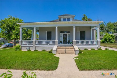 818 S 3rd St, Temple, TX, 76504-5711 | Card Image