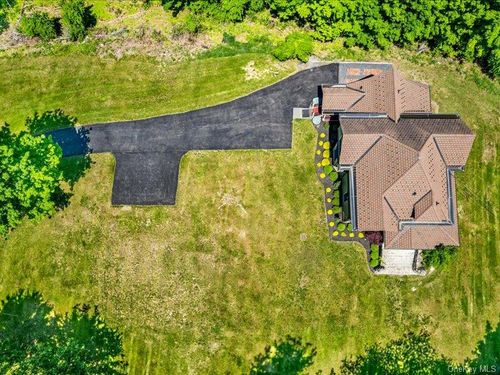 2 Pine Hill Rd, Chester, NY, 10918-1742 | Card Image