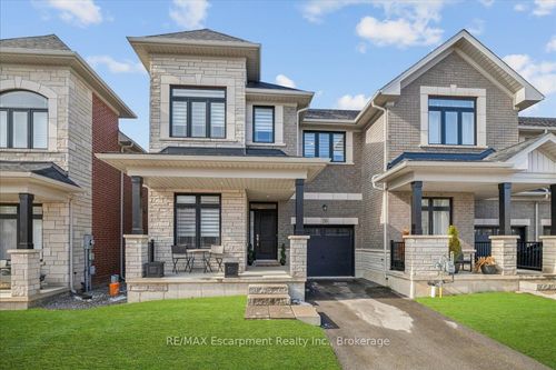 20 Granite Ridge Trail, Waterdown, ON, L8B1Y4 | Card Image