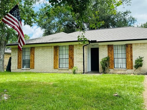 3318 Schroeder Ave, Needville, TX, 77461-8260 | Card Image
