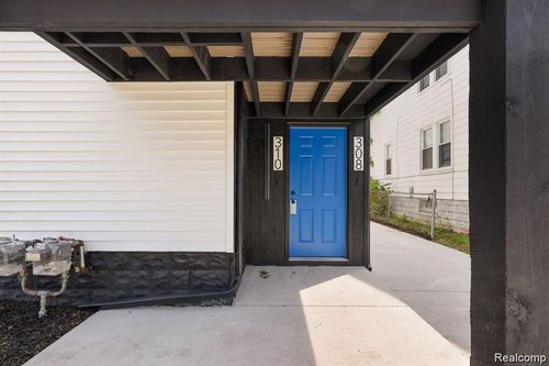 310 E Harry Ave, Hazel Park, MI, 48030-2055 | Card Image