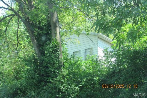 2720 Cliff Dr, Fairview Heights, IL, 62208-1116 | Card Image