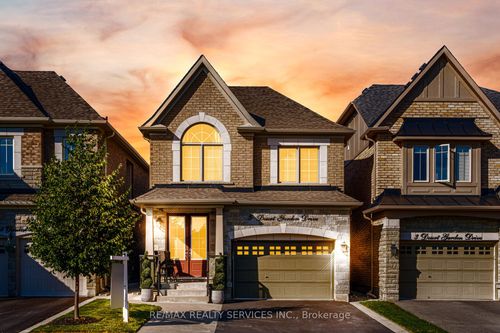 5 Desert Garden Dr, Brampton, ON, L7A4M4 | Card Image
