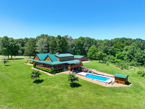 375 Good Hope Rd, Leoma, TN, 38468-8207 | Card Image