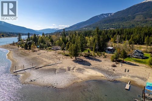 8902 Beach St, Balfour, BC, V0G1C0 | Card Image
