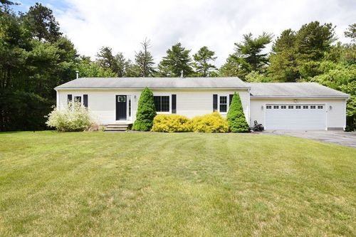 6 Bradford Blvd, Carver, MA, 02330-1633 | Card Image