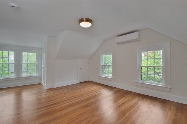 175 Freeman Pkwy, House other with 5 bedrooms, 4 bathrooms and 5 parking in Providence RI | Image 46