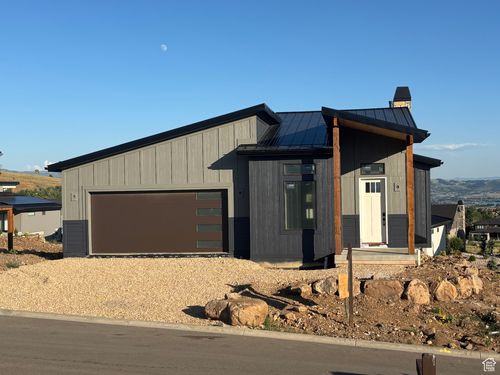 240-4781 E Howe Dr, Eden, UT, 84310-6861 | Card Image