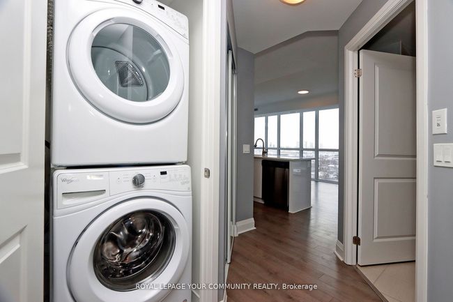 1109 - 15 Zorra St, Condo with 2 bedrooms, 2 bathrooms and null parking in Etobicoke ON | Image 11