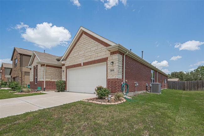 6111 Whitewing Rd, House other with 3 bedrooms, 2 bathrooms and 2 parking in Rosenberg TX | Image 6
