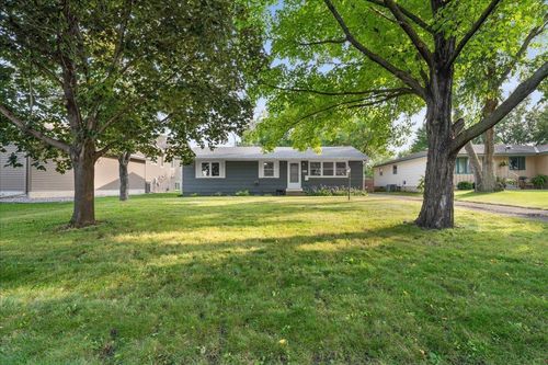 403 13th St W, Hastings, MN, 55033-2706 | Card Image