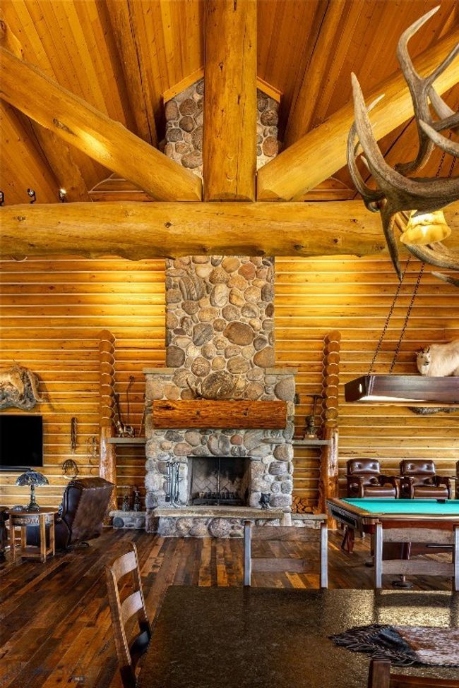 Floor to Ceiling Riverrock Fireplace | Image 54