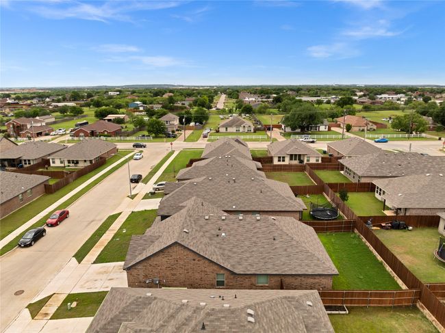 9220 Nevis Dr, House other with 4 bedrooms, 2 bathrooms and null parking in Fort Worth TX | Image 25