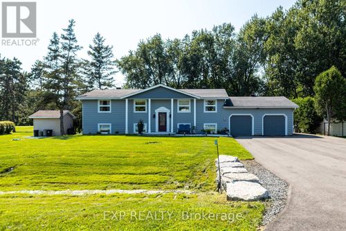 6530 Bunker Rd, Manotick, ON, K4M1B3 | Card Image