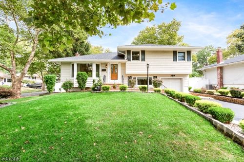 723 Dianne Ct, Rahway, NJ, 07065-2611 | Card Image