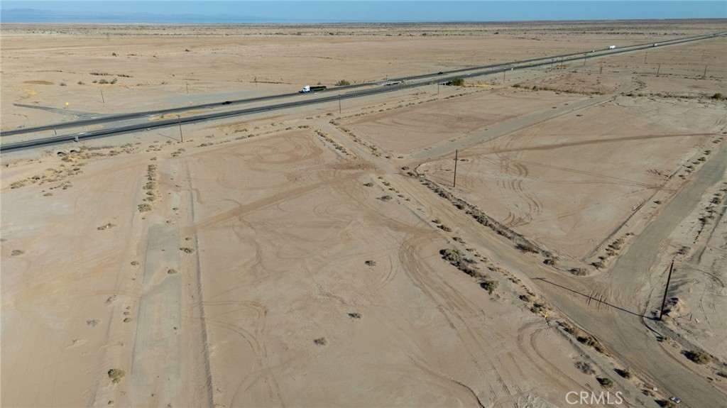 Land in Thermal 4