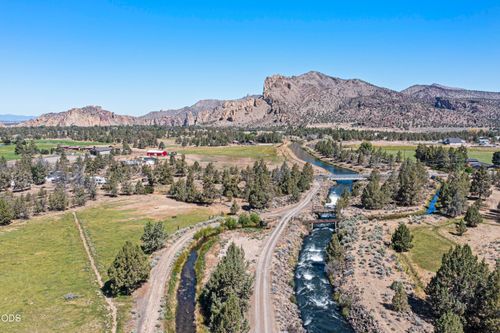 4220 Ne Smith Rock Way, Terrebonne, OR, 97760 | Card Image