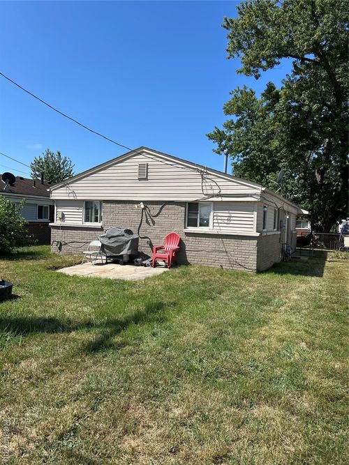 4635 5th St, Ecorse, MI, 48229-1046 | Card Image