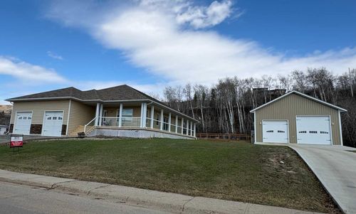 11111 99 St, Peace River, AB, T8S1L7 | Card Image