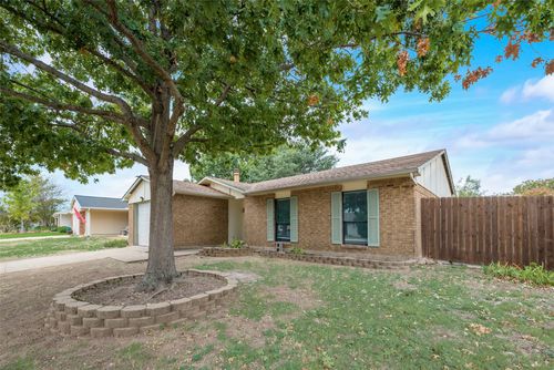 713 Sunny Slope Dr, Allen, TX, 75002-3217 | Card Image