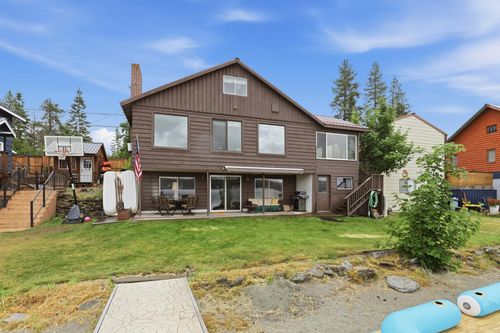 325451 Highway 2, Newport, WA, 99156-8358 | Card Image