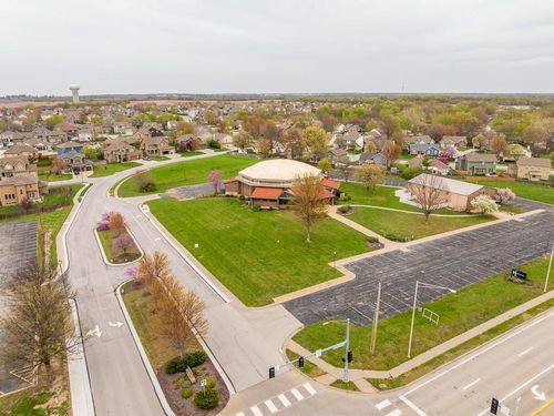 800 Sw State Route 150, Lee's Summit, MO, 64082-4015 | Card Image