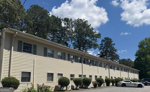 c12-2109 Pine Tree Dr, Buford, GA, 30518-1200 | Card Image