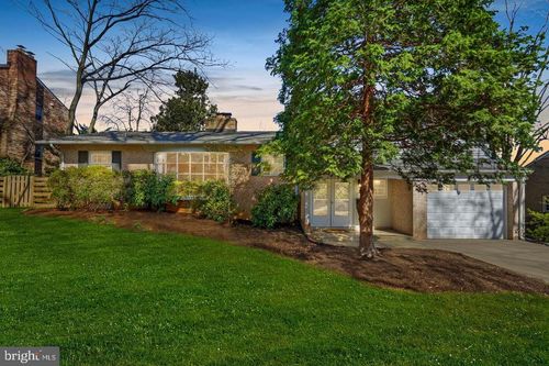 6218 Nelway Dr, MCLEAN, VA, 22101-3140 | Card Image