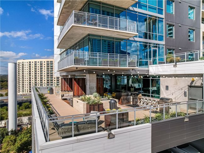 UNIT-1802 - 222 West Ave, Condo with 2 bedrooms, 2 bathrooms and null parking in Austin TX | Image 32
