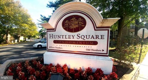c-3339 Huntley Square Dr, TEMPLE HILLS, MD, 20748-6221 | Card Image