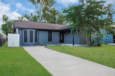 14931 Colville Street, House other with 4 bedrooms, 2 bathrooms and null parking in Channelview TX | Image 2