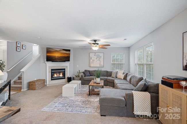 Living Room | Image 4