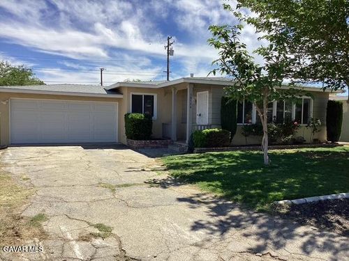 38594 Friendly Ave, Palmdale, CA, 93550-3819 | Card Image