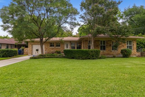 9823 Limerick Dr, Dallas, TX, 75218-2832 | Card Image