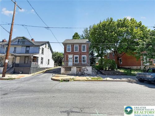 751 Front Street, Catasauqua Boro, PA, 18032 | Card Image