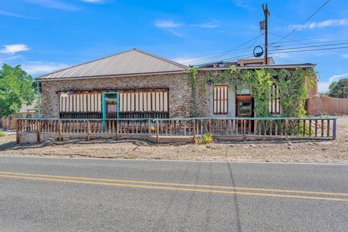 202 State Road Rd 075, Dixon, NM, 87527 | Card Image