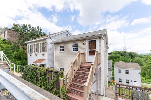 452 William St, Mt Washington, PA, 15211-1732 | Card Image