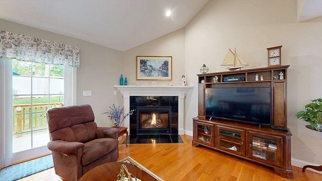 63 - 67 Cobblestone Ln, Condo with 2 bedrooms, 2 bathrooms and 1 parking in Worcester MA | Image 18