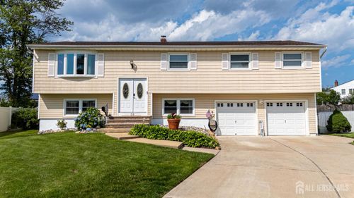 36 Cori St, Parlin, NJ, 08859-1745 | Card Image