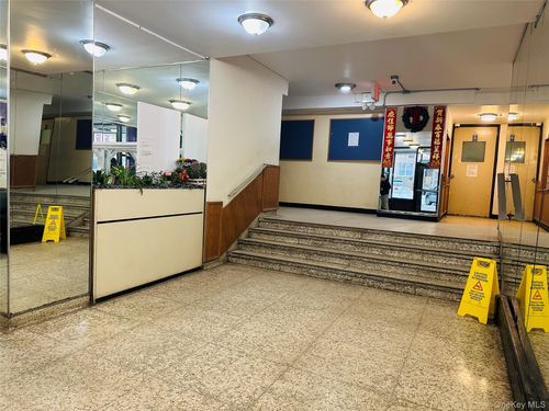 apt-16-42 Colden St, Flushing, NY, 11355-3946 | Card Image