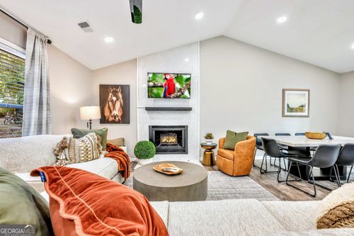 1440 Glynn Oaks Dr Sw, Marietta, GA, 30008-6863 | Card Image