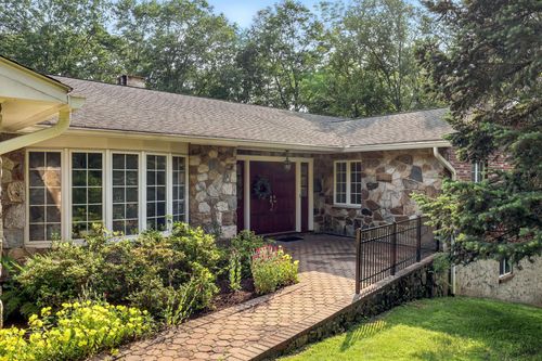 3 David Rd, Somers, NY, 10589-3009 | Card Image