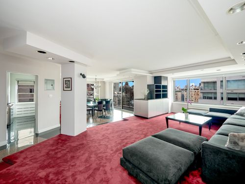 16p-150 E 69th St, New York, NY, 10021-5722 | Card Image