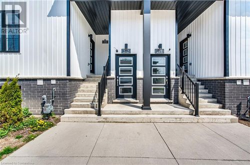 212-4263 4th Ave, Niagara Falls, ON, L2E0C2 | Card Image