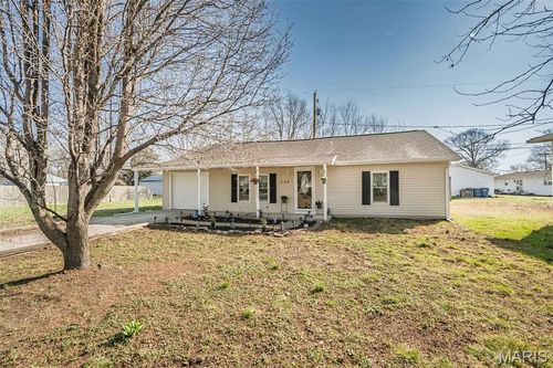 304 Indiana Ave, South Roxana, IL, 62087-1629 | Card Image